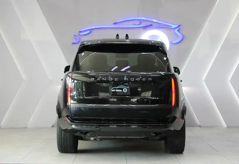 2024 - Range Rover Vogue Autobiography P550e - Hybrid - Image 4