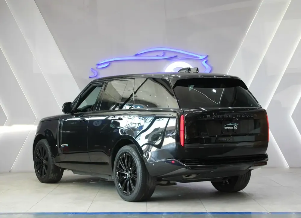 2024 - Range Rover Vogue Autobiography P550e - Hybrid - Image 5