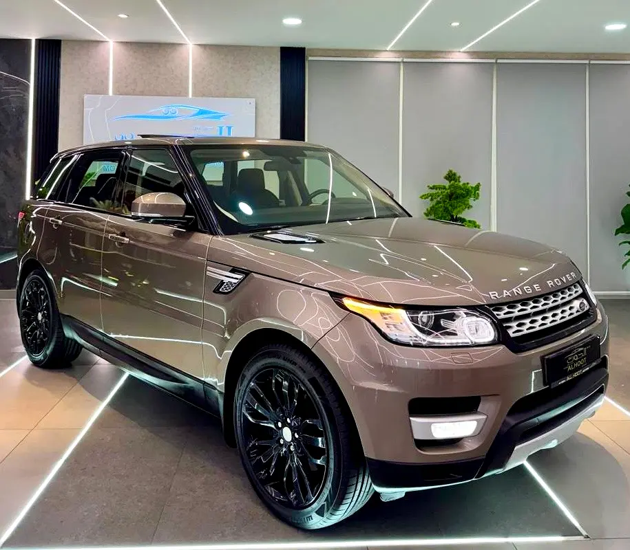 SUPERCHARGED RANGE ROVER SPORT || GCC II FULLY LOADED || AUTO FOOTSTEPS || ACCIDENT FREE - Image 10