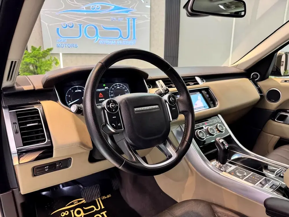 SUPERCHARGED RANGE ROVER SPORT || GCC II FULLY LOADED || AUTO FOOTSTEPS || ACCIDENT FREE - Image 13