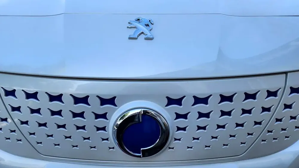 2022 Peugeot 5008 | Spacious 7-Seater SUV | Excellent Condition - Image 7