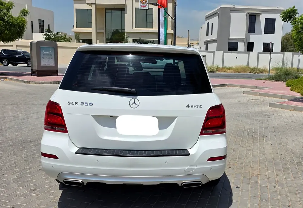 Mercedes-Benz GLK 250 4MATIC 2014 - GCC Specs - Image 5