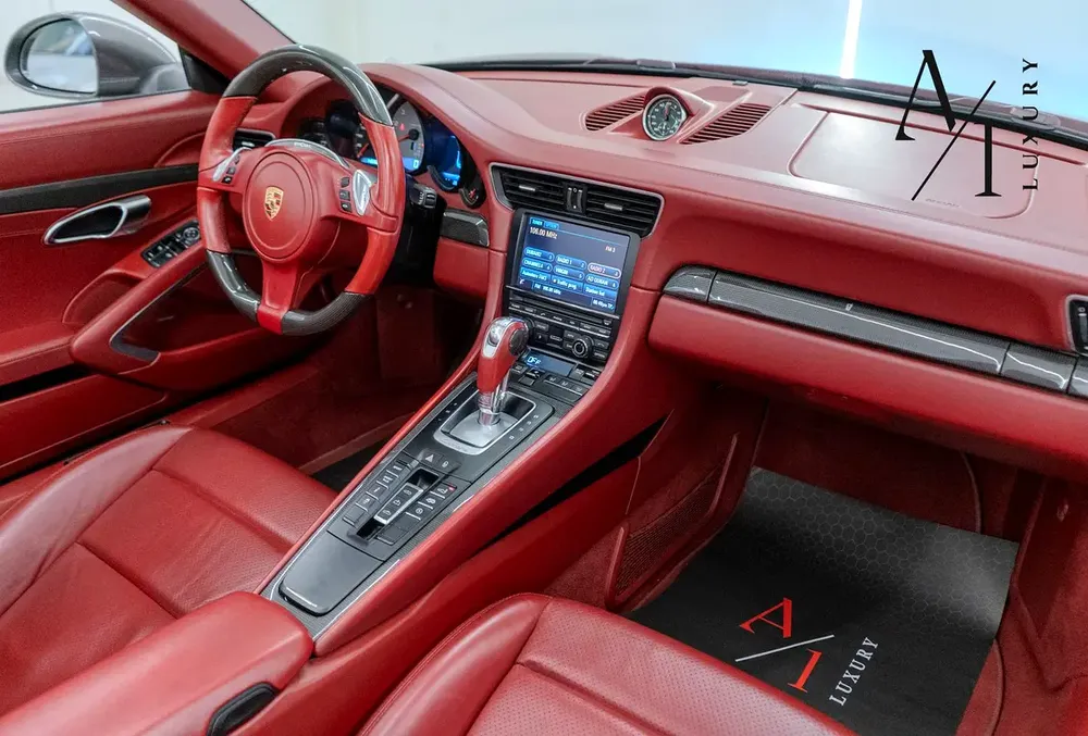 2015 Porsche 911 Carrera S, With Full Service History, Excellent Condition, GCC Specs - Image 8