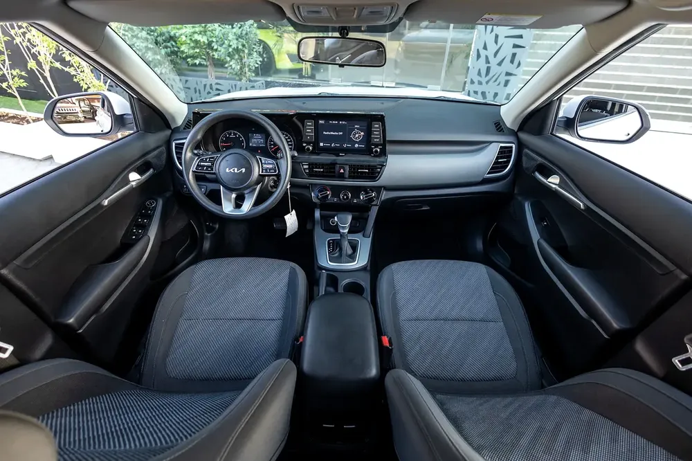 Kia Seltos LX 2023 GCC | Warranty - Image 11