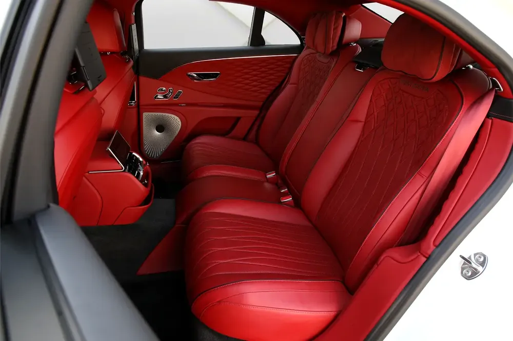 BENTLEY FLYING SPUR W12 FIRST EDITION - 2020 - GCC - FULLY LOADED - AMAZING CONDITION - Image 19