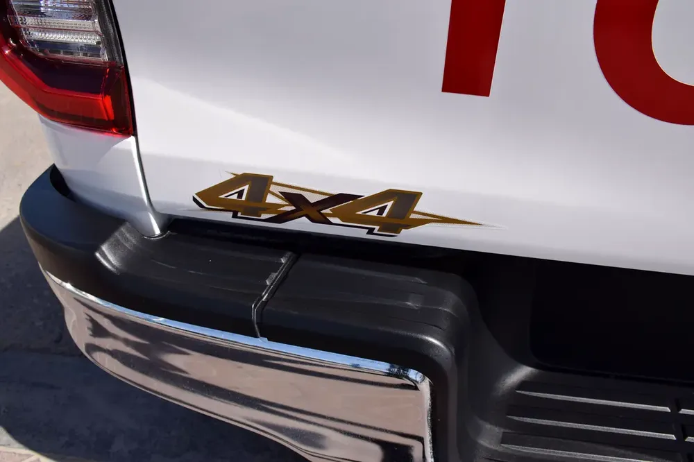 Toyota Hilux SR5 2026 GCC Specs - Image 11