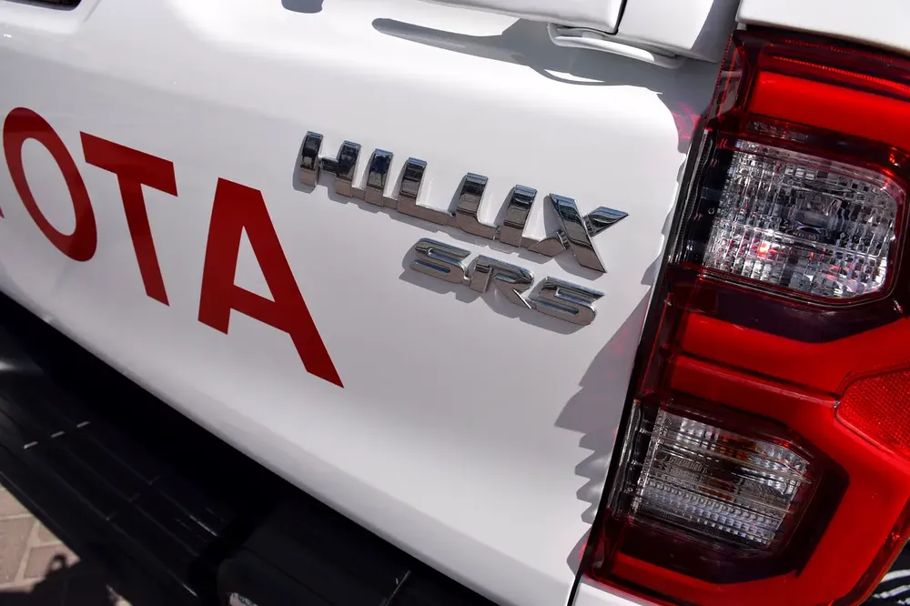 Toyota Hilux SR5 2026 GCC Specs - Image 8