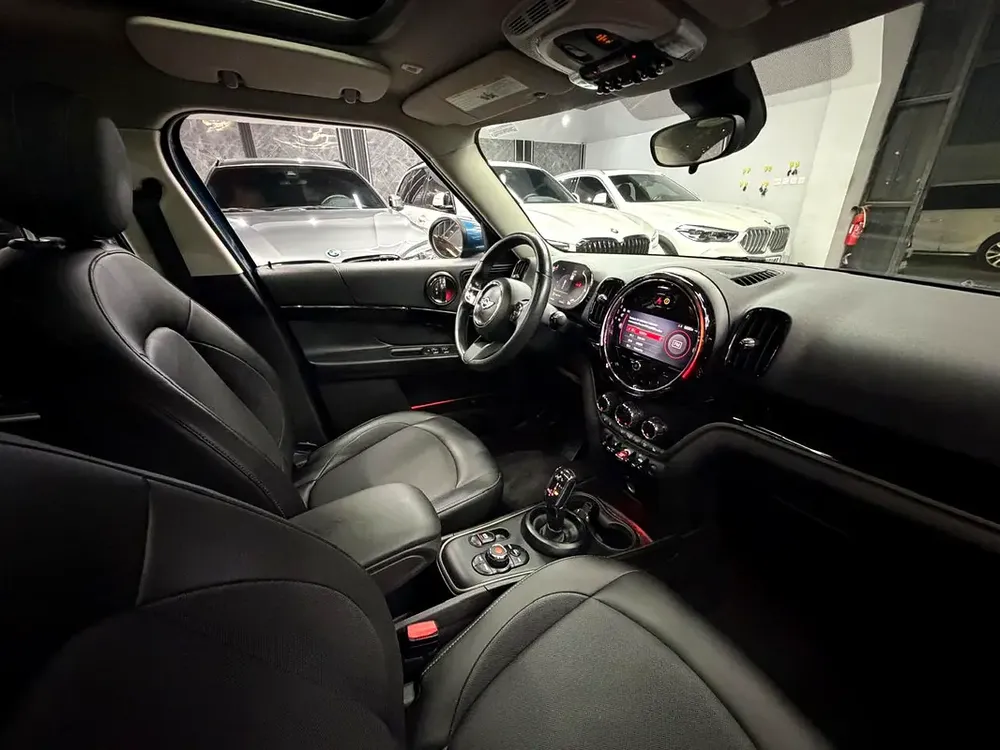 AED 901/M - Mini Cooper Countryman | Full Option Model - Image 14