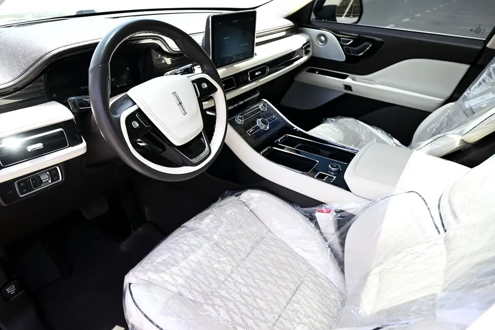 RAMADAN OFFER - GCC - AGENCY MAINTAINED - UNDER WARRANTY 2028 - LINCOLN AVIATOR PRESIDENTIAL - Image 12
