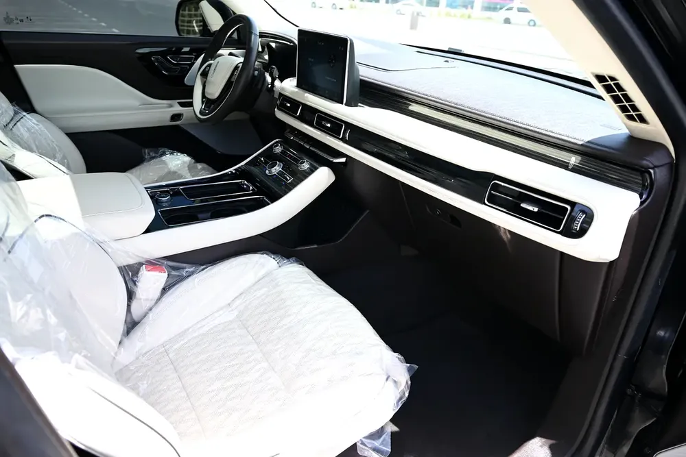 RAMADAN OFFER - GCC - AGENCY MAINTAINED - UNDER WARRANTY 2028 - LINCOLN AVIATOR PRESIDENTIAL - Image 15