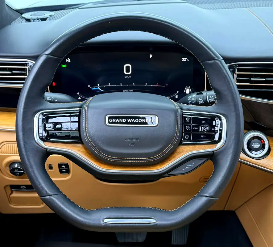 2023 Jeep Grand Wagoneer Series III, 2028 Jeep Warranty, Full Jeep Service History, 7 Seater, GCC - Image 15