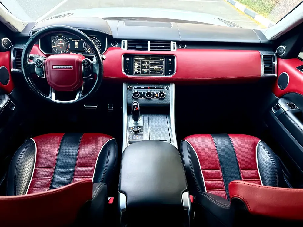 Land Rover Range Rover Sport SVR 2016 GCC Specs - Image 11
