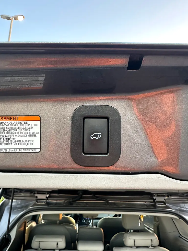 Toyota sienna xle - Image 15
