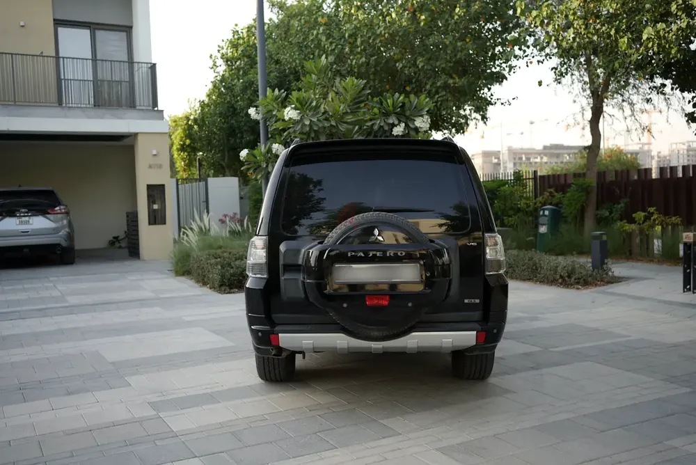Mitsubishi Pajero 3.5, GLS, 5 Door - Image 6