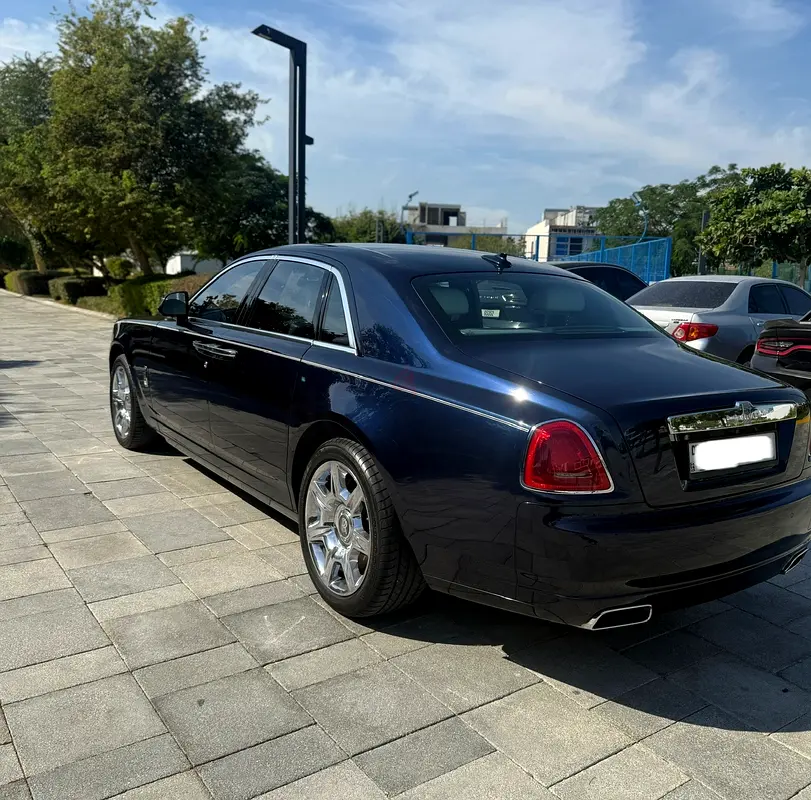 Rolls Royce Ghost GCC Low KM - Image 8
