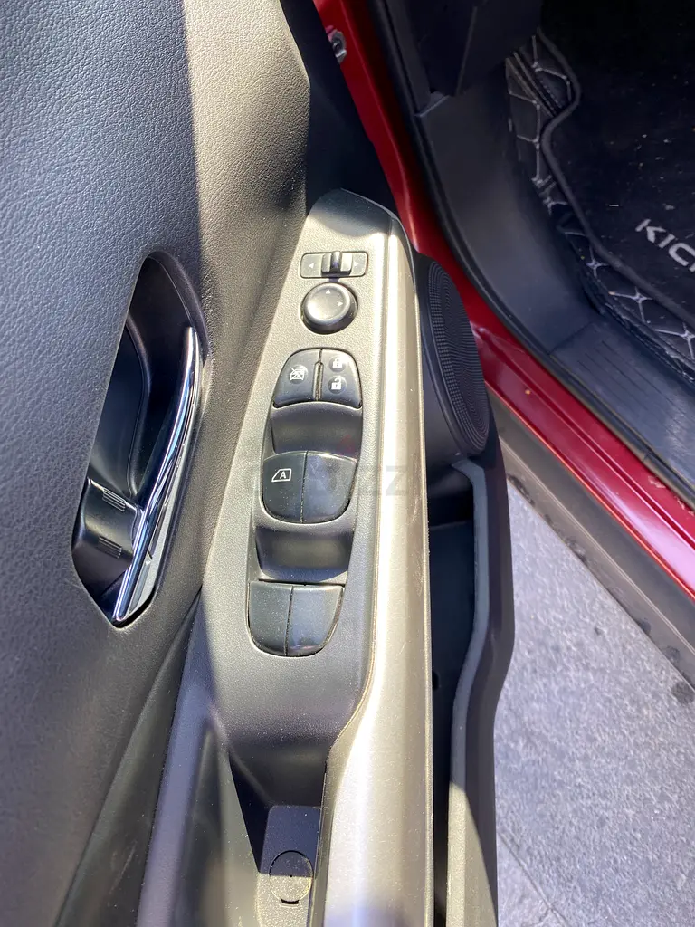 Nissan Kicks SL 2018 | GCC Specs | Full Option | Well Maintained - Image 7