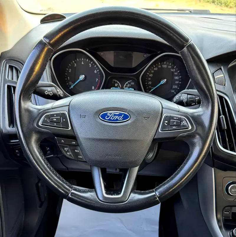 Ford Focus 2016 Model GCC Spec Full Options Single Owner Used Car For Sale - Image 14