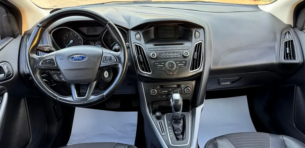 Ford Focus 2016 Model GCC Spec Full Options Single Owner Used Car For Sale - Image 17