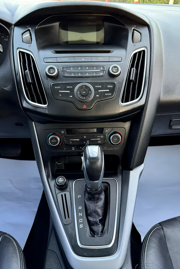 Ford Focus 2016 Model GCC Spec Full Options Single Owner Used Car For Sale - Image 18