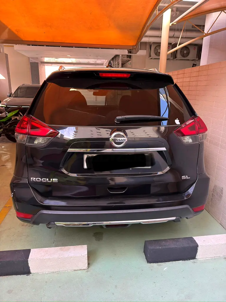 2018 Nissan Rogue SL - American Specs - GCC Ready - Image 5