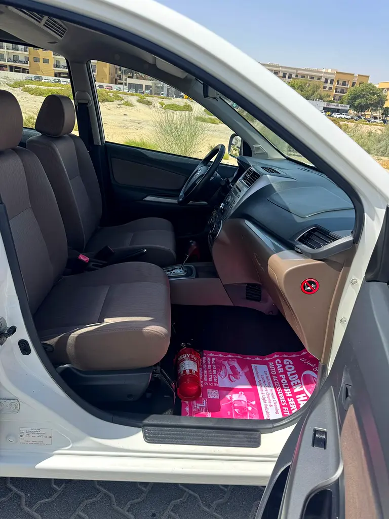 Avanza 2016 SE family Car GCC MID Opt - Image 11