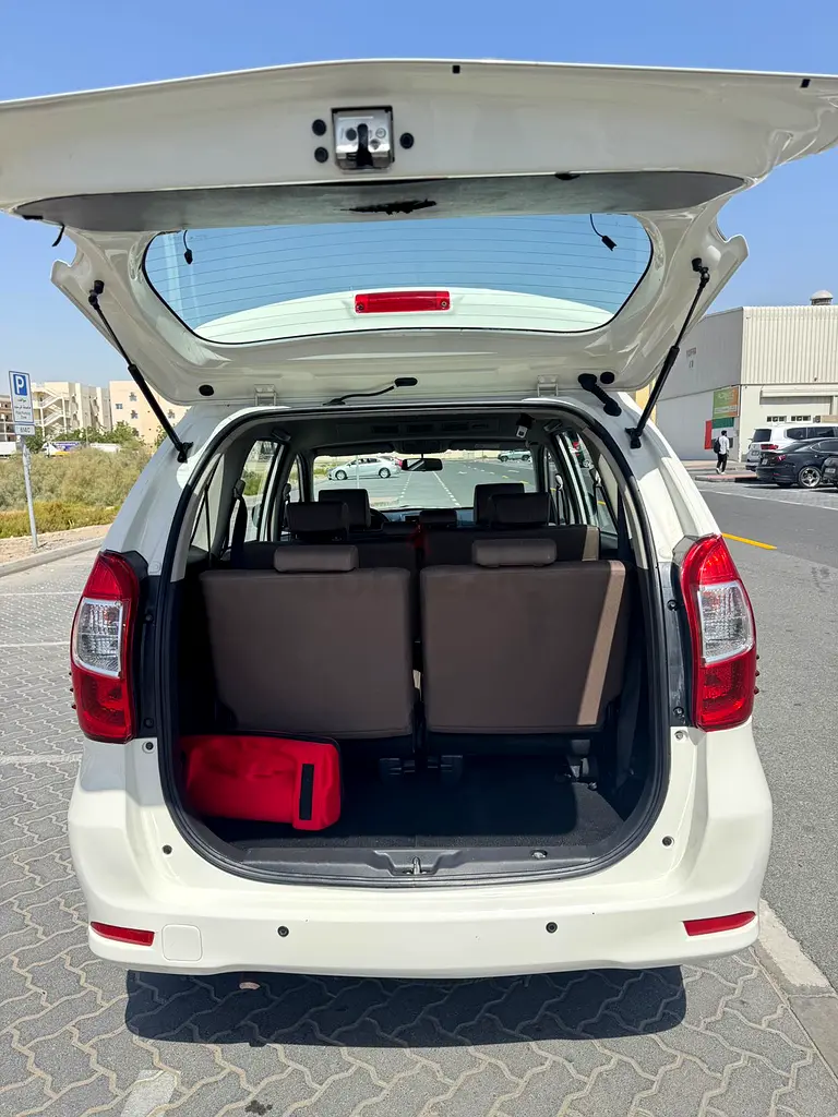 Avanza 2016 SE family Car GCC MID Opt - Image 15