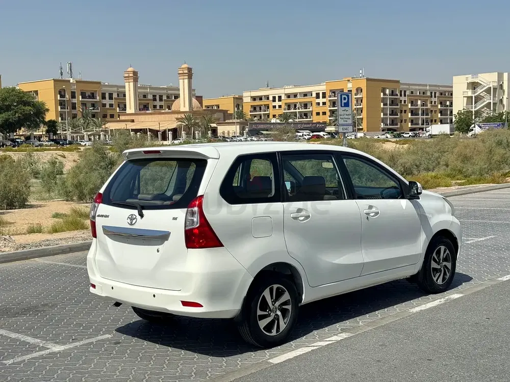 Avanza 2016 SE family Car GCC MID Opt - Image 5