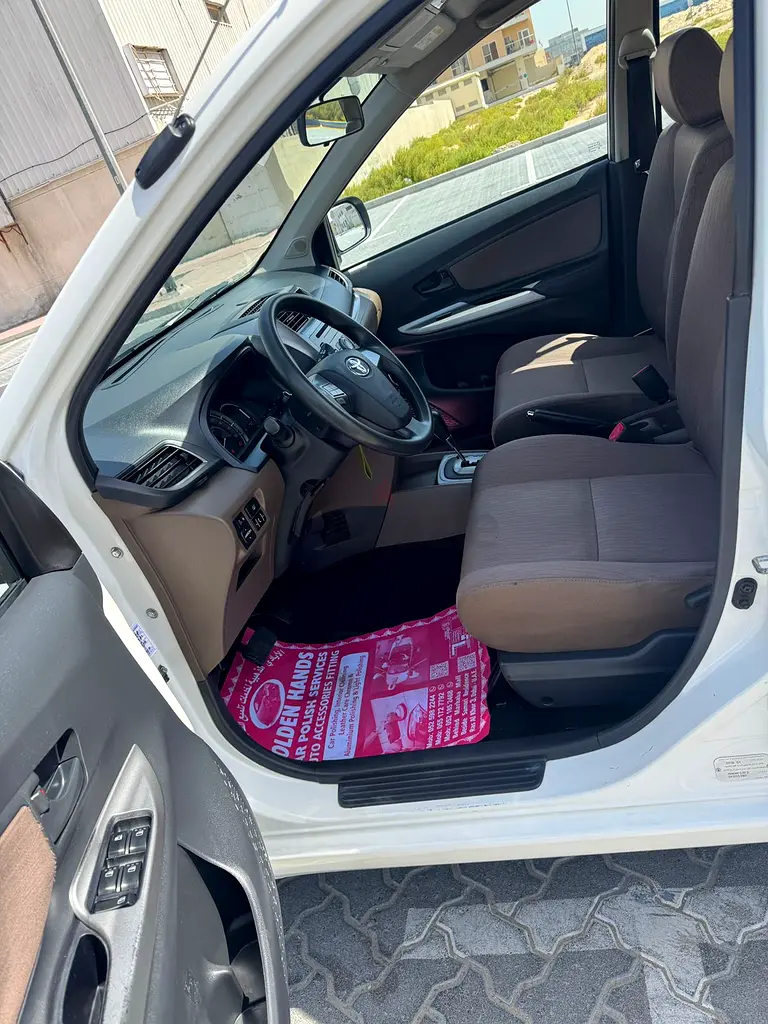 Avanza 2016 SE family Car GCC MID Opt - Image 8