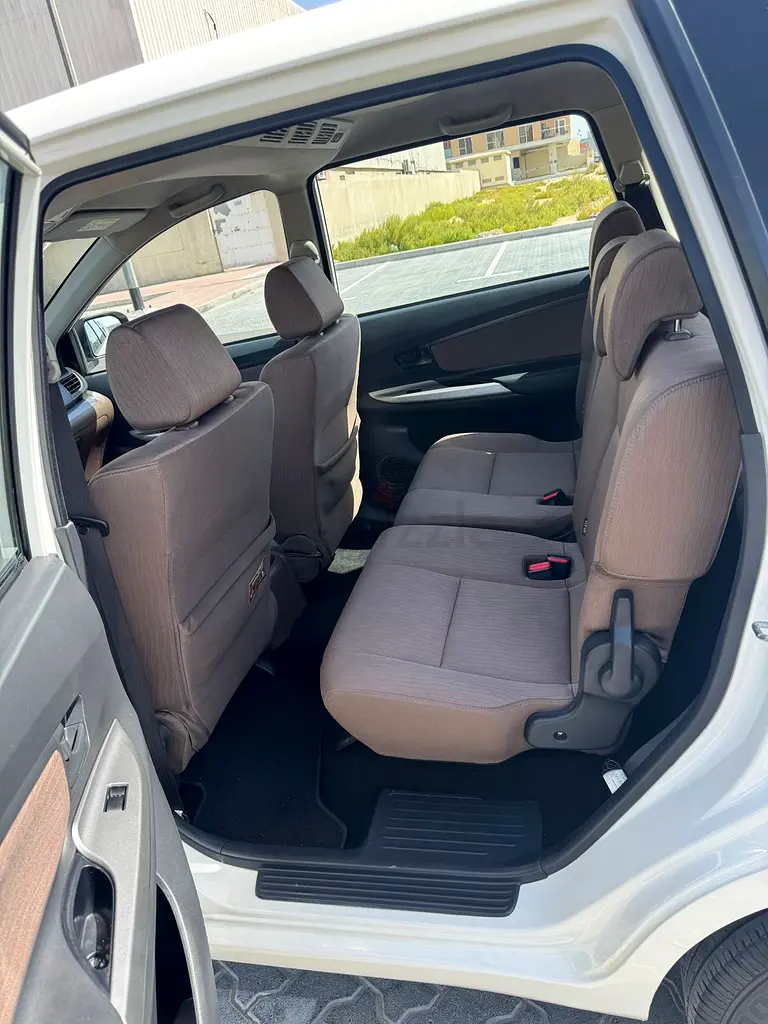 Avanza 2016 SE family Car GCC MID Opt - Image 9