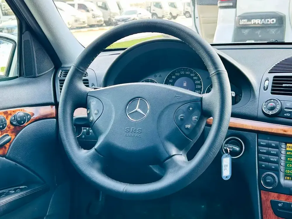 BENZ E240 | 2002 | CLEAN CAR FRESH JAPAN IMPORT - Image 19