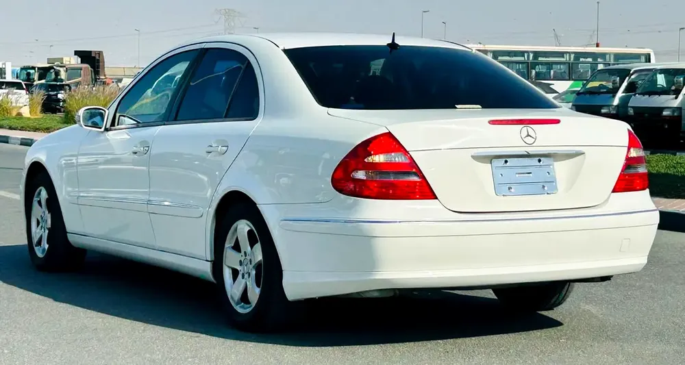 BENZ E240 | 2002 | CLEAN CAR FRESH JAPAN IMPORT - Image 5