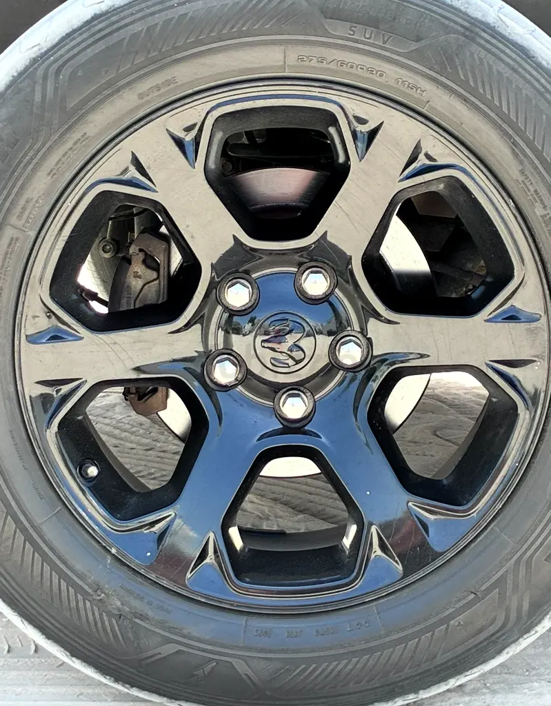 Dodge Ram Laramie Black Edition | Full Custom Build | Show Truck Condition | GCC | No Accidents - Image 5