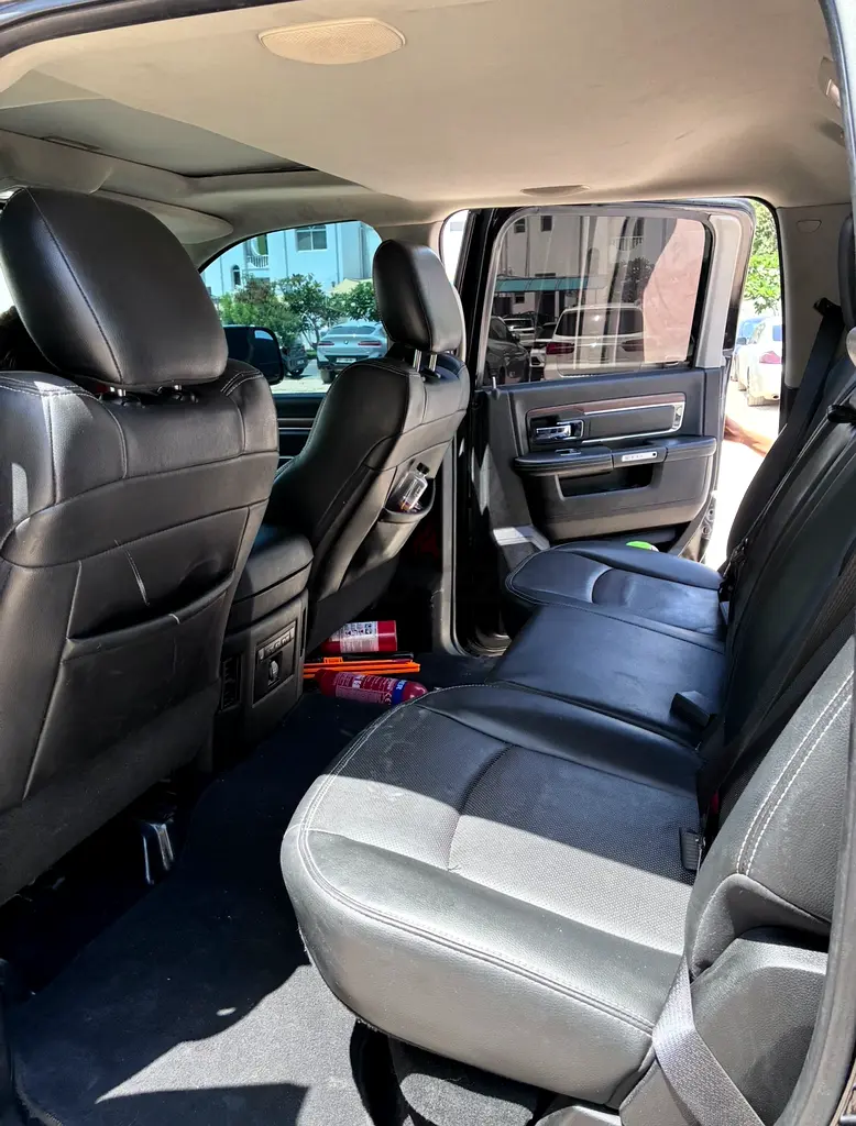 Dodge Ram Laramie Black Edition | Full Custom Build | Show Truck Condition | GCC | No Accidents - Image 9
