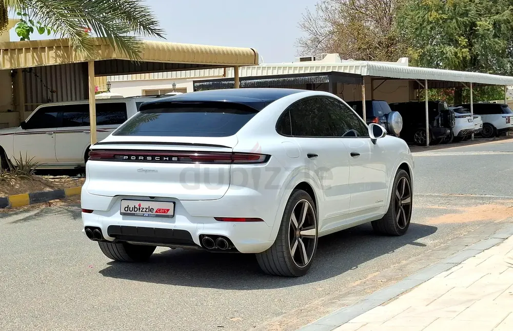 AED 5698/month | 2024 Porsche Cayenne  | GCC Specs | Ref#461201 - Image 6