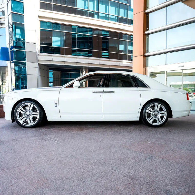 2015 ROLLS ROYCE GHOST  GCC DONE ONLY 48,000KM - Image 5