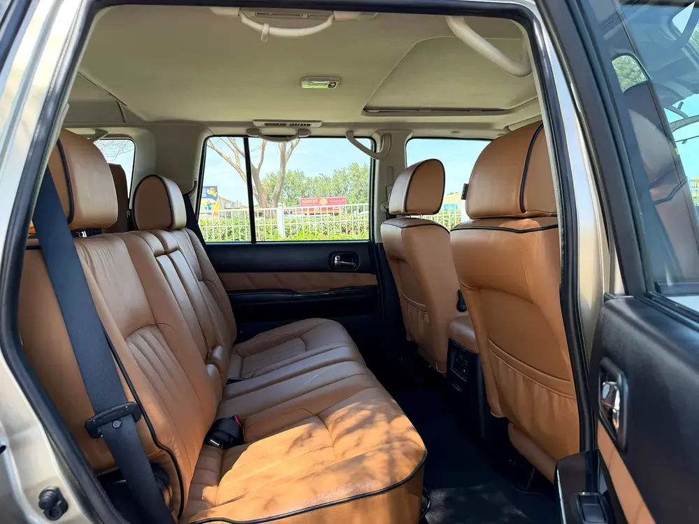 Nissan Patrol Safari Super Safari 2021 - GCC Specs - Perfect Condition - Image 11