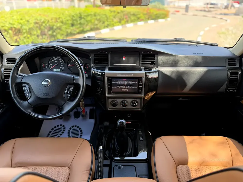 Nissan Patrol Safari Super Safari 2021 - GCC Specs - Perfect Condition - Image 13