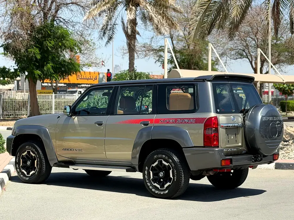 Nissan Patrol Safari Super Safari 2021 - GCC Specs - Perfect Condition - Image 5
