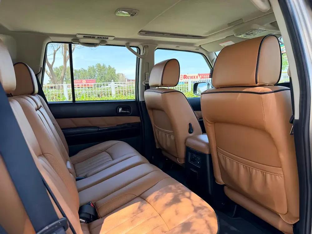 Nissan Patrol Safari Super Safari 2021 - GCC Specs - Perfect Condition - Image 8