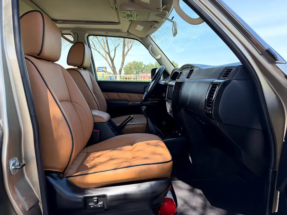 Nissan Patrol Safari Super Safari 2021 - GCC Specs - Perfect Condition - Image 9