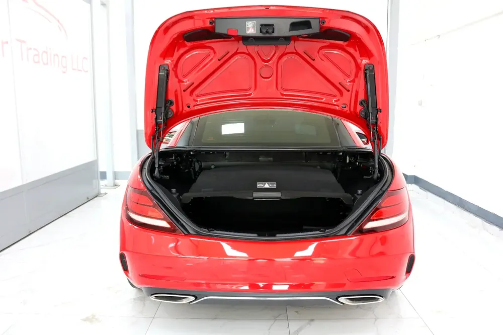 Mercedes SLC200 AMG GCC low kms and Stunning! - Image 11