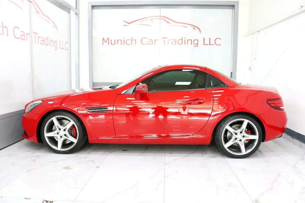 Mercedes SLC200 AMG GCC low kms and Stunning! - Image 4