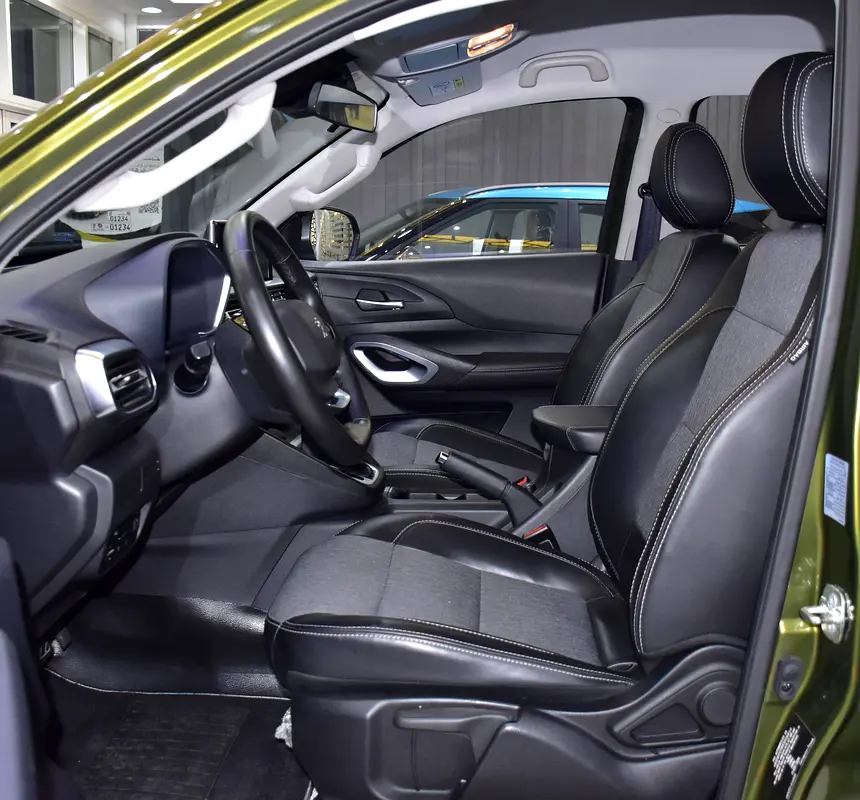 AED 1,081 EMi for 5Yrs | Peugeot Landtrek 4WD ( 2023 Model ) in Green Color GCC Specs - Image 10