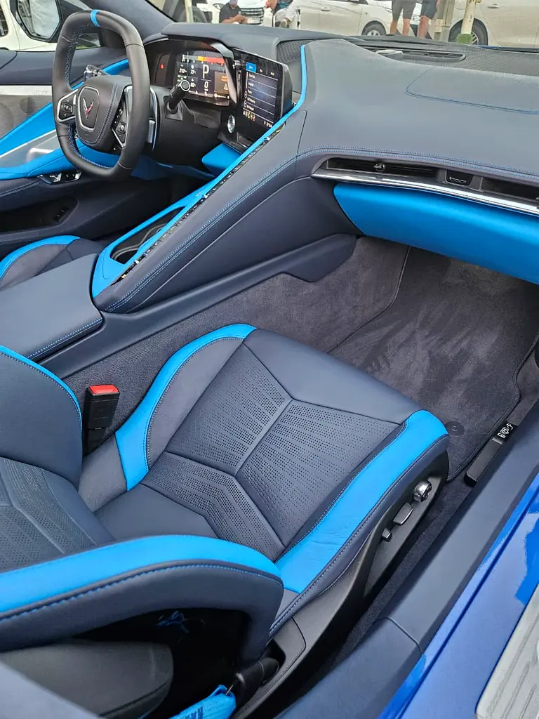 Chevrolet Corvette Stingray C8 | 3LT Z51 | 6.2L V8 | 2020 | 0 KM | Blue / Blue - Image 10
