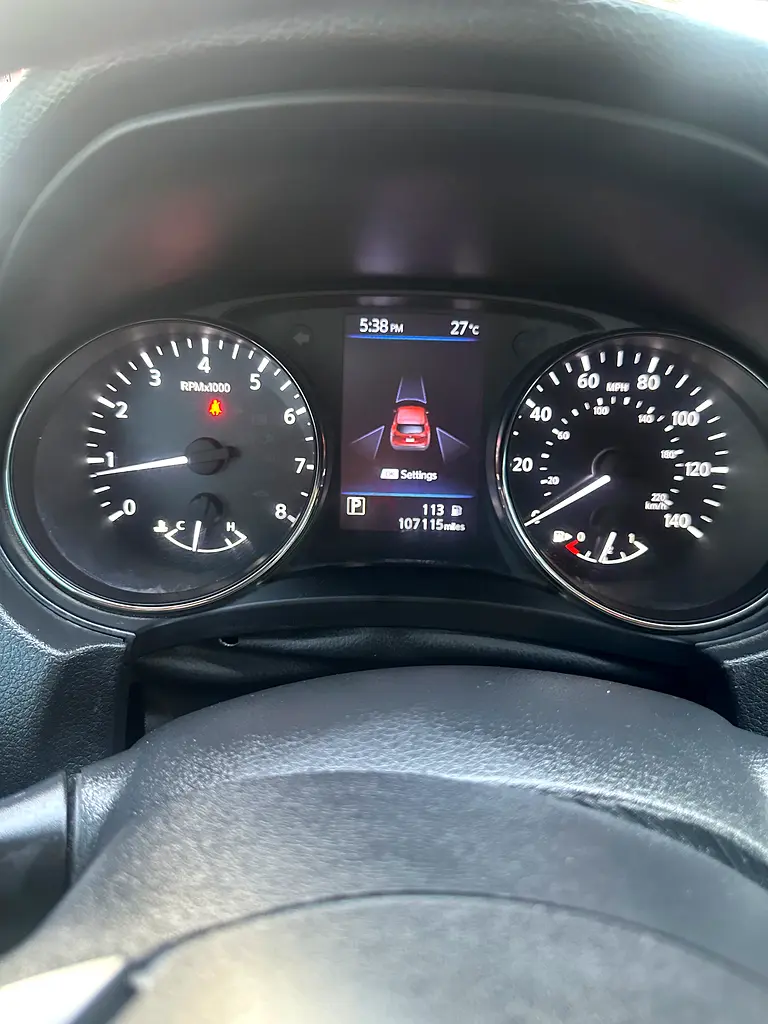NISSAN ROUGE 2.0 - Image 8