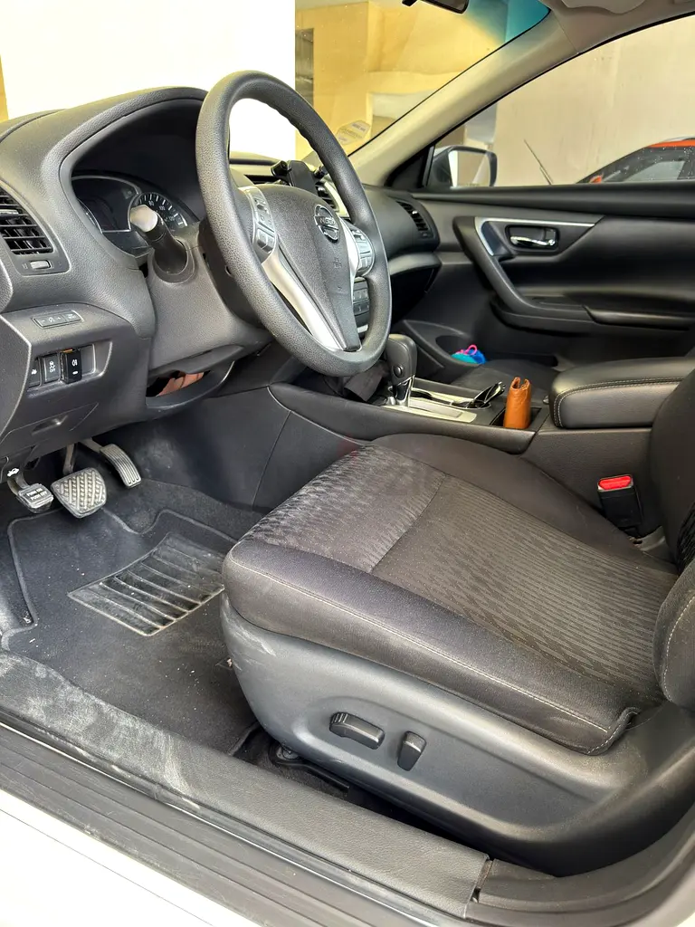 Nissan Altima SE 2018 - Well Maintained - American Specs - Image 10