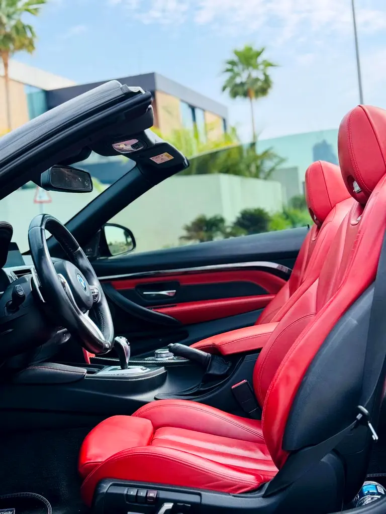 2018 BMW M4 CONVERTIBLE GCC SPECS IN EXCELLENT CONDITION - Image 13