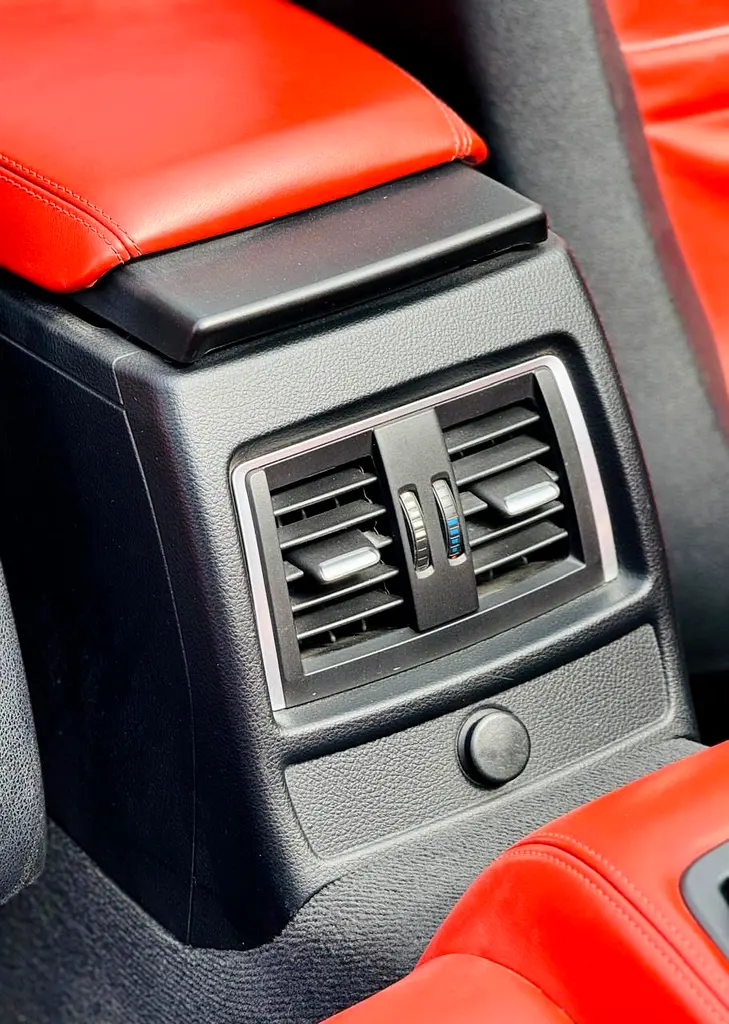 2018 BMW M4 CONVERTIBLE GCC SPECS IN EXCELLENT CONDITION - Image 15