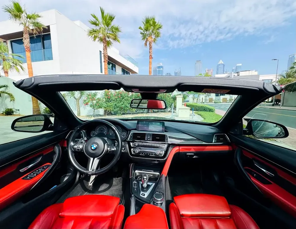 2018 BMW M4 CONVERTIBLE GCC SPECS IN EXCELLENT CONDITION - Image 18