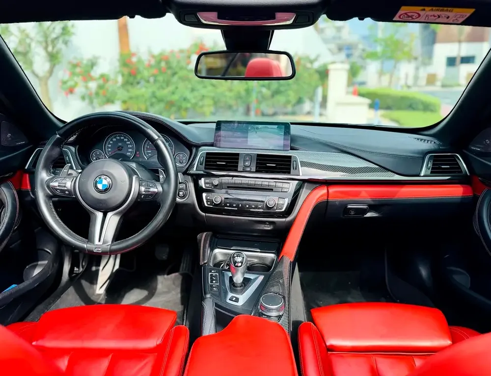 2018 BMW M4 CONVERTIBLE GCC SPECS IN EXCELLENT CONDITION - Image 19